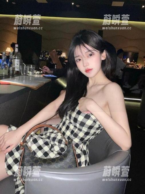 跟着51吃瓜网这款app，最新瓜都爱找我，是要让我成‘名侦探’？