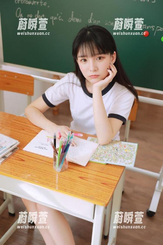 我隐约记得某个夜晚，51热门网址给我看了这些黑料...