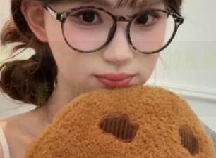 “51黑料网”的视频，一边看一边小心心脏…