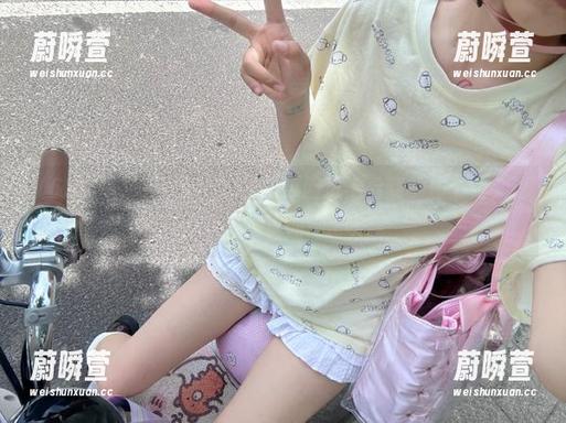突然想起在52吃瓜网页上看到的那个帖，简直让人往事如烟...唉。