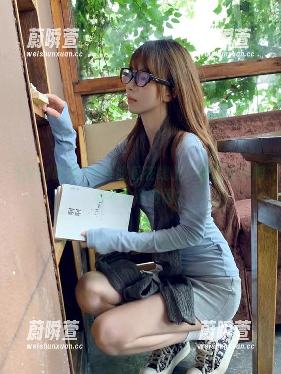 911吃瓜在线上，你怎能不抱着零食看热闹？