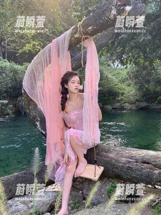 无意间点开cgw网址，我的好奇心被完全俘获。