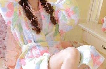 吊打所有八卦网站的苹果版“heiliao.su”，求关注！