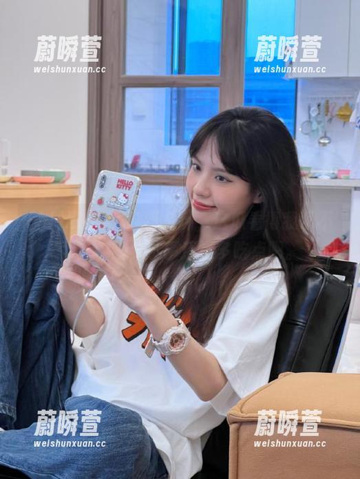 hl03的最新八卦，这瓜看得我乐不可支，唉，没事还是多吃点吧。