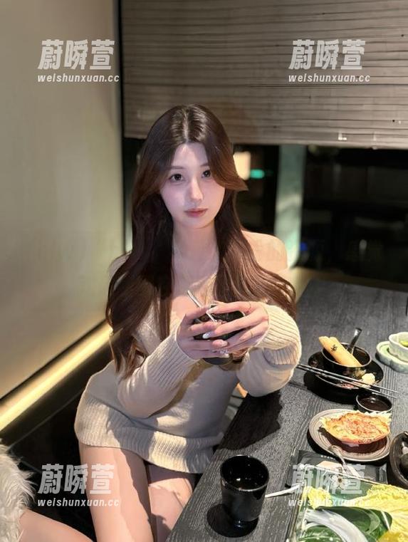 “hlw”年轻人期盼的资源，感觉就是刚刚在街边捡到的宝啦！