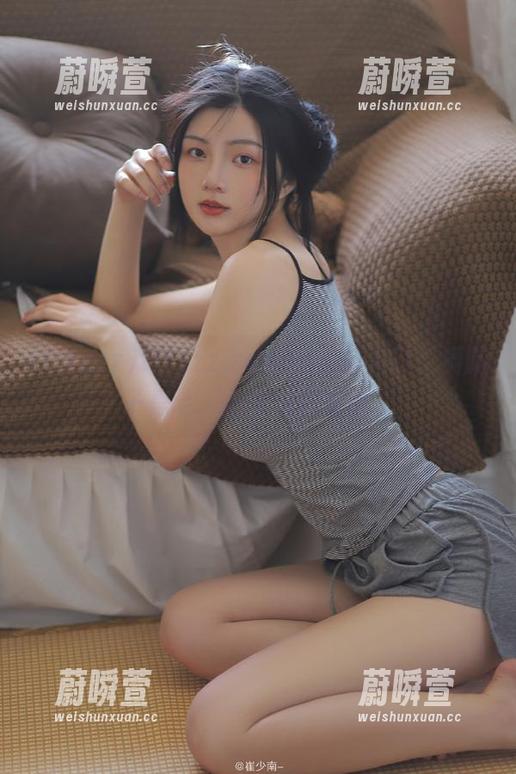 tttzzz.suapp黑料入口，满脑子是谜，心里也怪怪的。
