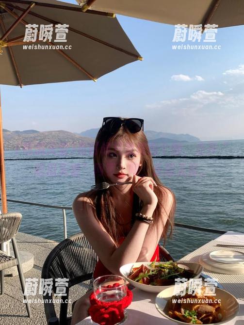 有时候只是想偷个懒，点开“吃瓜天堂”网页，啧，乐趣无穷。