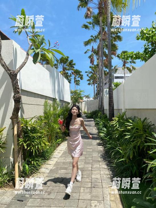 这链接简直是八卦塑料袋，吃瓜网红料给你带来的又是一堆新料！