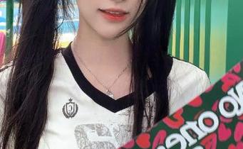 观看明星黑料，今天又有多少不为人知的八卦？
