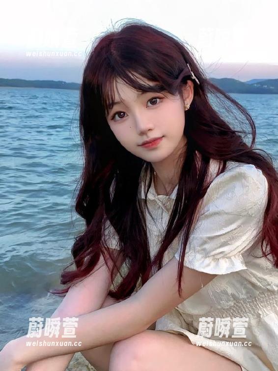热点黑料—拿起手机，和“黑料不打烊”的收藏清单，瓜田里撒欢吧！