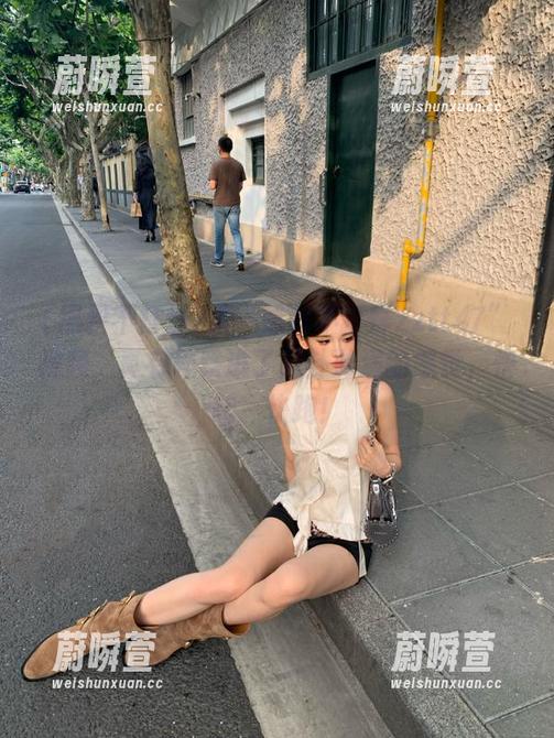 看“黑料不打烊zztt47”视频，真有种跌进了八卦漩涡的感觉，快跑、快跑！